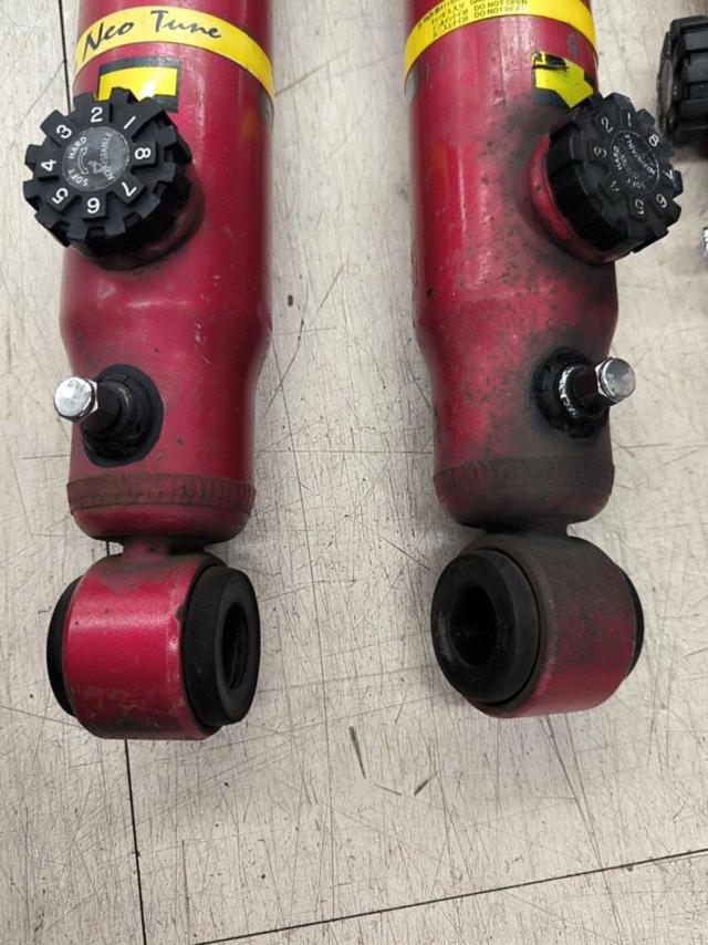 Translation
Original
NeoTune Shock
200 series / Hiace