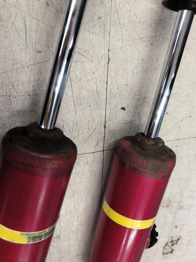 Translation
Original
NeoTune Shock
200 series / Hiace