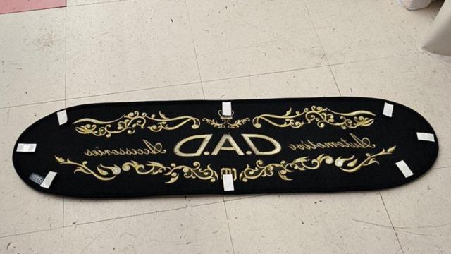 GARSON D.A.D  マルチダッシュマット ARABESQUE アラベスクデザイン  BK/GD 汎用