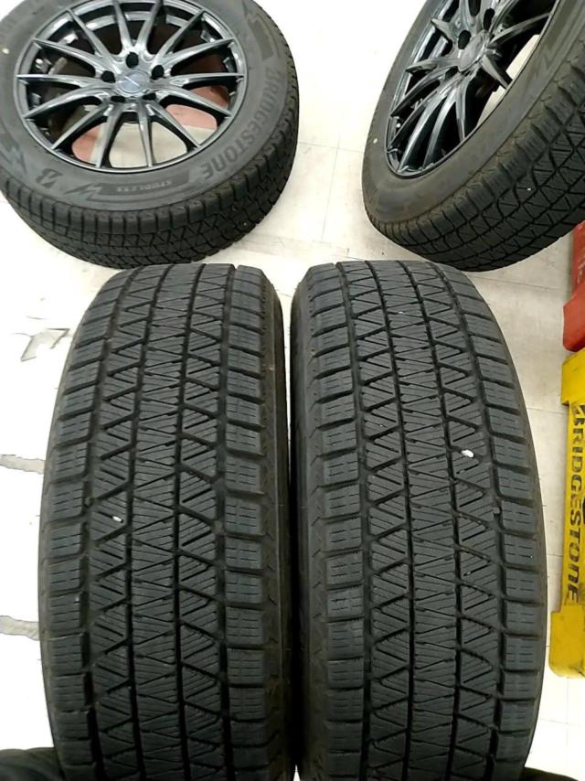 【weds(ウェッズ)】 VELVA + 【BRIDGESTONE】BLIZZAK DM-V3