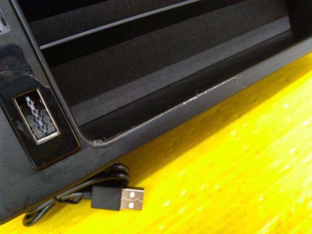 メーカー不明 USB付き シートサイド収納ボックス