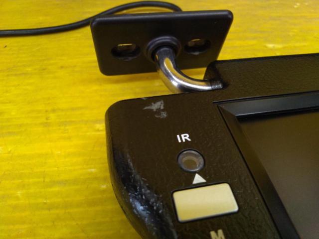 Unknown Manufacturer
Visor monitor
Right and left