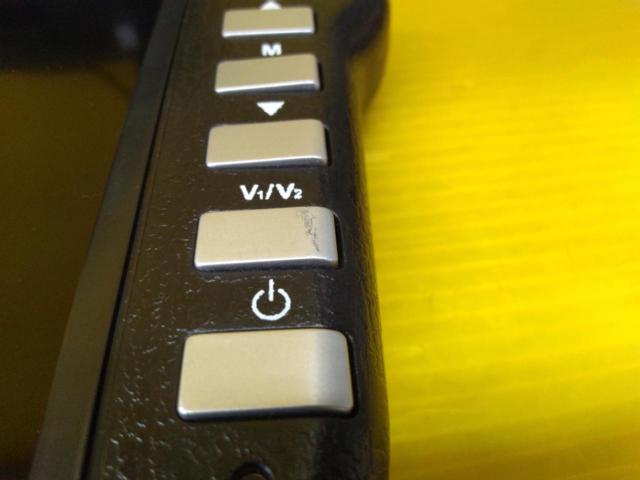 Unknown Manufacturer
Visor monitor
Right and left