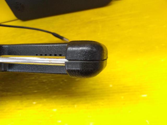 Unknown Manufacturer
Visor monitor
Right and left