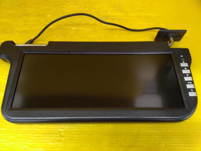 Unknown Manufacturer
Visor monitor
Right and left