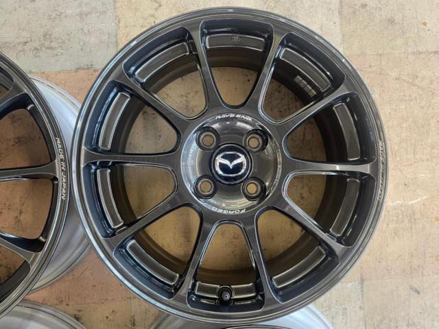 Genuine Mazda parts
Roadster / ND
/Special Edition 30th
Anniversary Roadster/ND
/(30th anniversary limited car)
Made RAYS
ZE40
Forged wheel