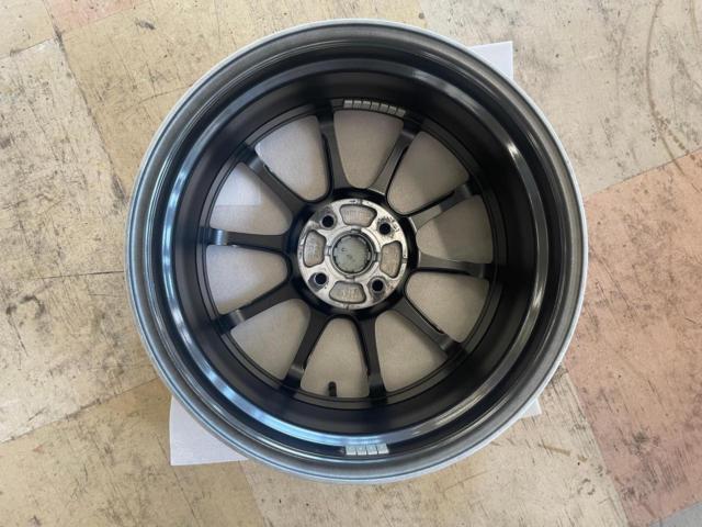 Genuine Mazda parts
Roadster / ND
/Special Edition 30th
Anniversary Roadster/ND
/(30th anniversary limited car)
Made RAYS
ZE40
Forged wheel