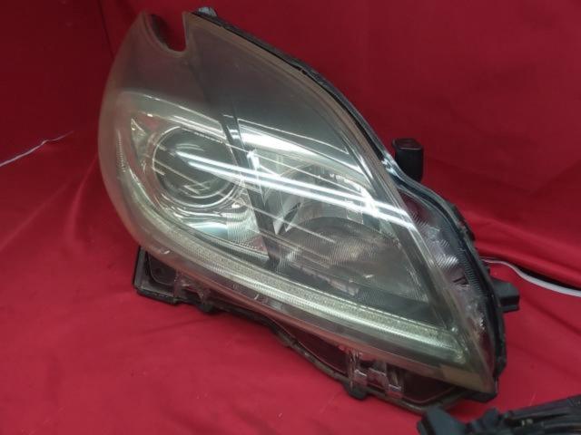 トヨタ純正 プリウス/ZVW30 30系 後期  HIDヘッドライト 左右セット  