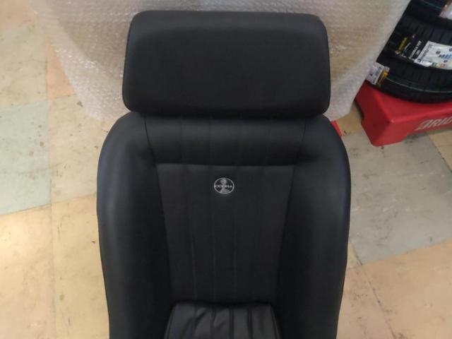 【COBRA】コブラ クラシックレザー ヘッドレスト 付き