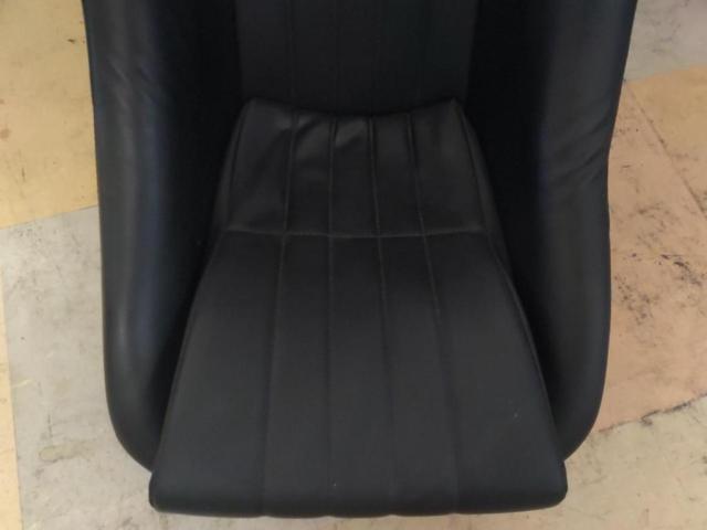 【COBRA】コブラ クラシックレザー ヘッドレスト 付き