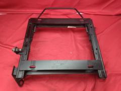 Unknown Manufacturer
Mira / L250
Bottom stop
Seat rail