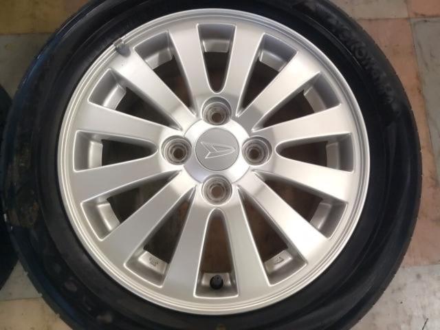Genuine Daihatsu parts
Move / L175S
Wheels + YOKOHAMAECOS
ES31
155 / 65R14
75S