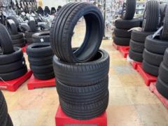 MICHELINPILOT
SPORT
Four
235 / 45R19