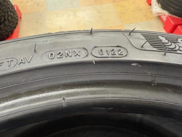 MICHELINPILOT
SPORT
Four
235 / 45R19