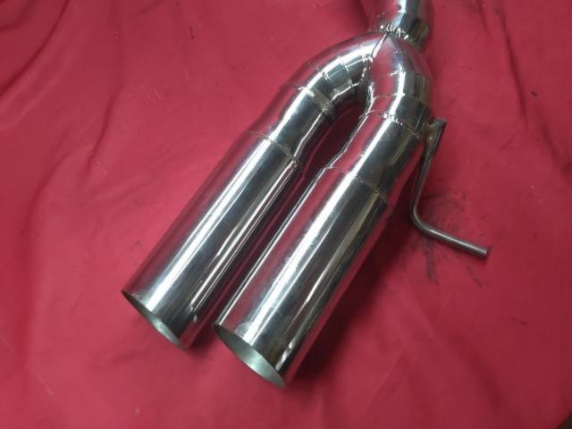 Wakeari
Junk
One-off items
BMW
Used with X1/DBA-VL20
Lotus cut dual muffler
Rear piece only