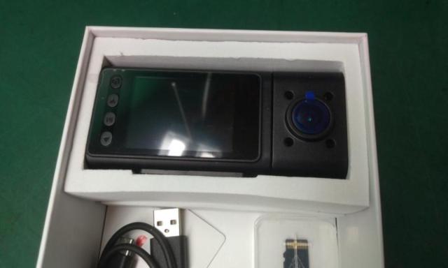 ★赤字大放出セール★  Gloryes A120 前後車内3カメラドライブレコーダー