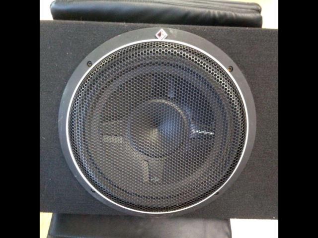 【Rockford】 P3S-1X12 30cm2Ω DVC薄型サブウーファー搭載ウーファーBOX
