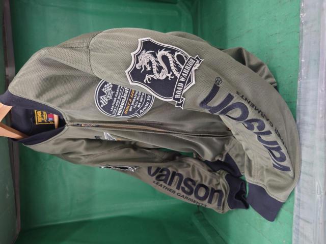 Vanson [VS578RS-S2501-MA-1] MA-1 Mesh Jacket
L size
2 limited edition model