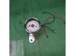 Unknown manufacturer tachometer
61Φ