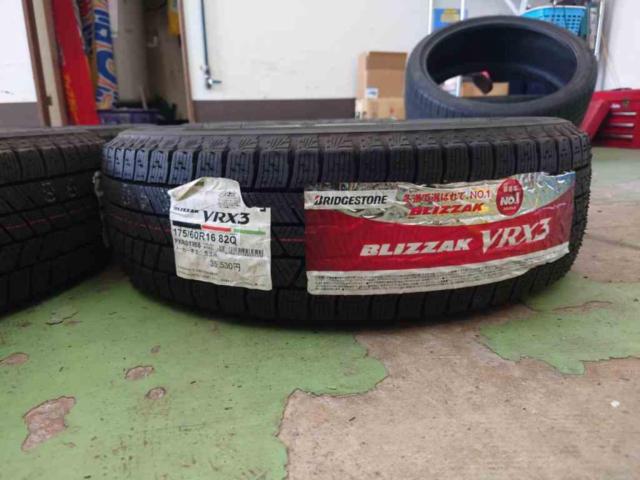 スズキ純正(SUZUKI)  イグニス純正  + BRIDGESTONE(ブリヂストン) VRX3
