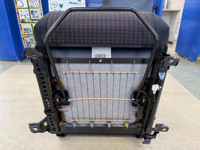 三菱純正 CS5W ランサーセディアワゴン 純正 レカロシート 運転席側