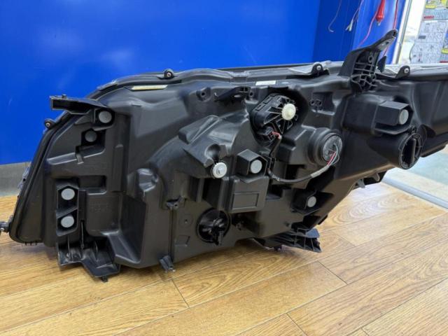 【ワケアリ】トヨタ 30系 ヴェルファイア 後期 純正 2眼 LED ヘッドライト