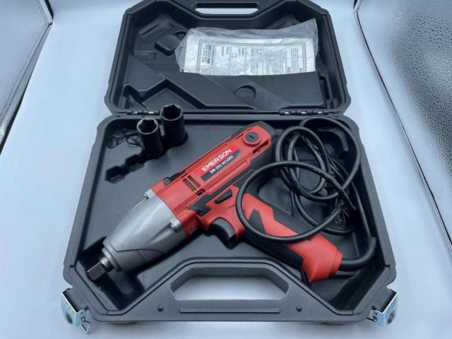 Emerson
Automotive impact wrench
100V