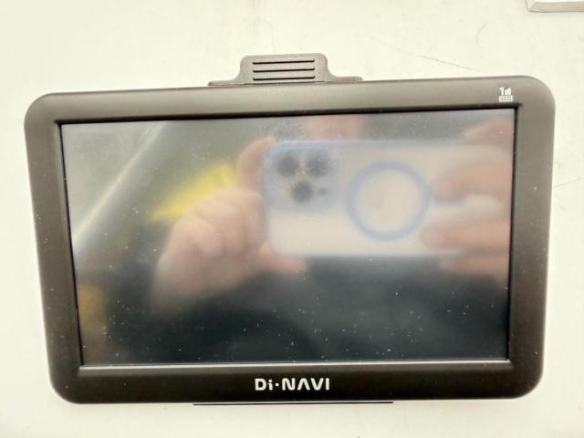 En Place
DNC-760A
7 inches
Seg
Portable navigation