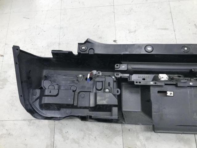 SUZUKI 純正リアバンパー + テールレンズ