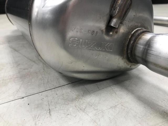 SUZUKI
Genuine muffler
+
Intermediate muffler