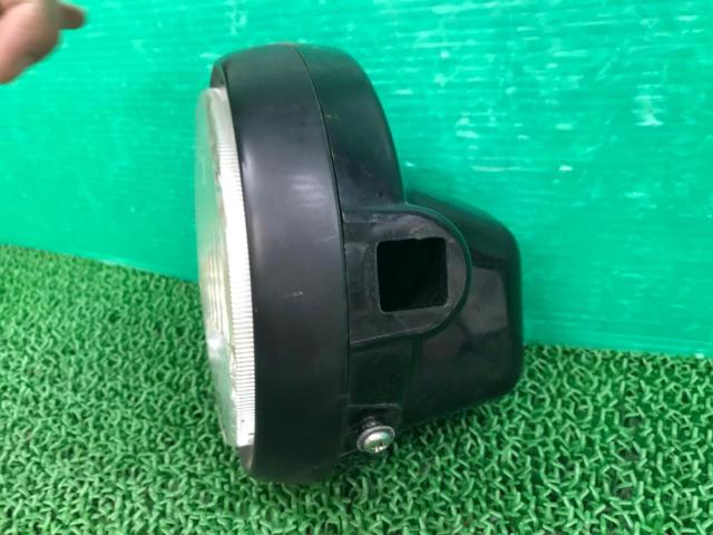 YAMAHA
Genuine headlight