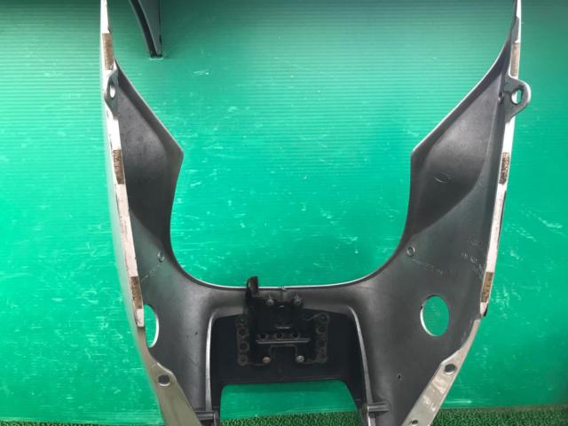 SUZUKI
Genuine upper cowl