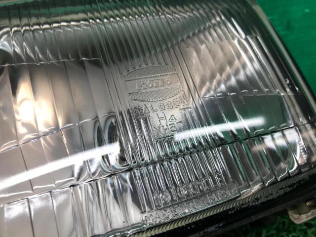 SUZUKI
Genuine headlight