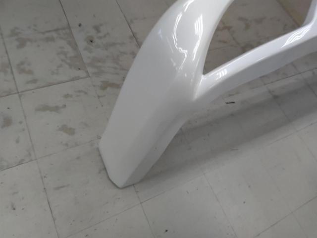 Unknown Manufacturer
Rear half spoiler