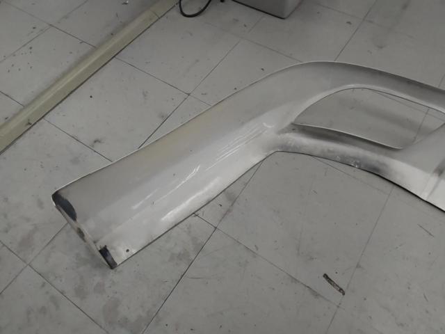 Unknown Manufacturer
Rear half spoiler
