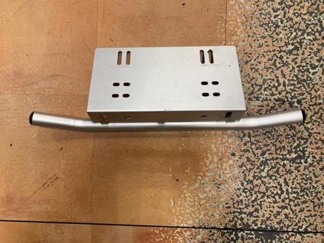 Unknown Manufacturer
License plate bracket grille