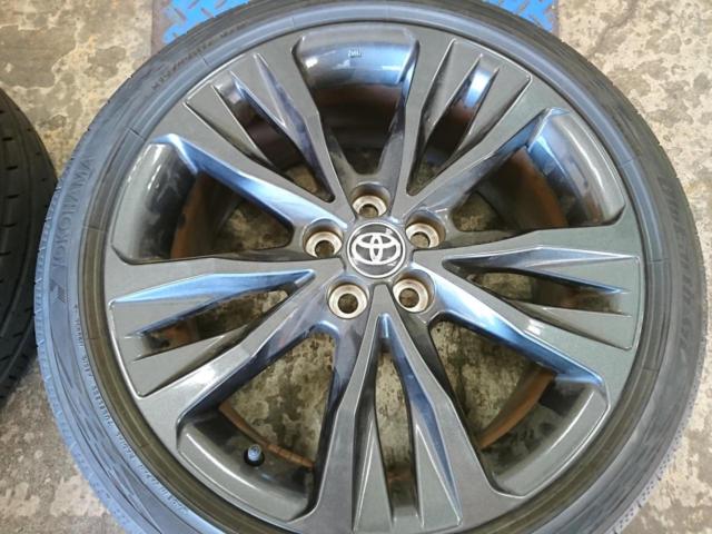 トヨタ カローラツーリング W×B 純正ホイール + YOKOHAMA Bluearth GT/Bluearth ES32