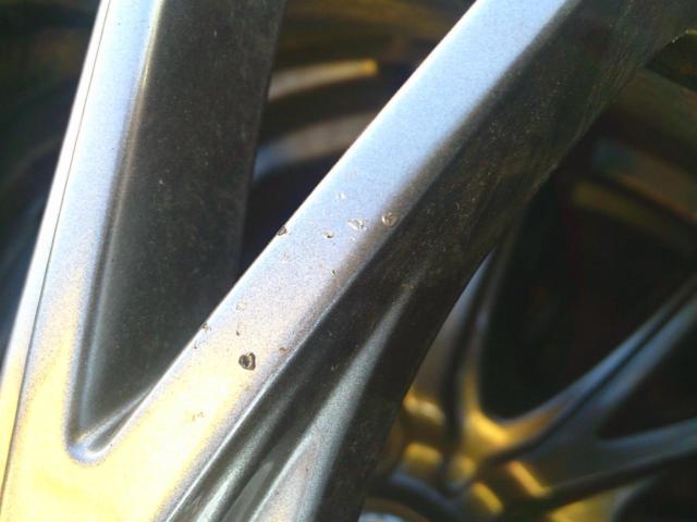 BRIDGESTONE
BLIZZAK
VRX2
+
HOT
STUFF
Exceeder
E01