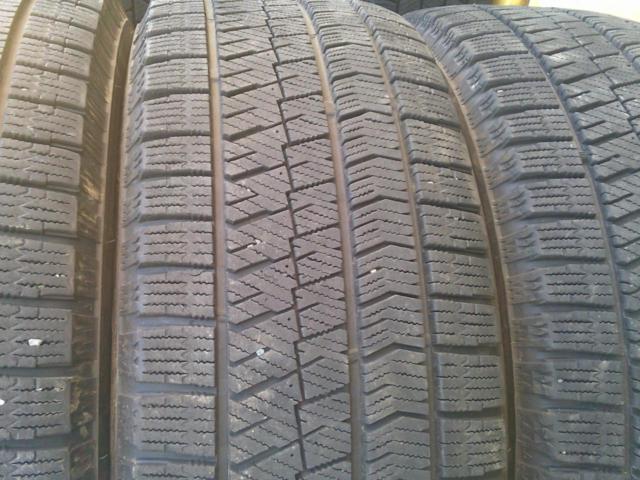 BRIDGESTONE
BLLIZAK
VRX2
+
KYOHO
SEIN
SS