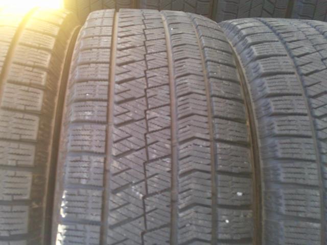 BRIDGESTONE
BLLIZAK
VRX2
+
KYOHO
SEIN
SS