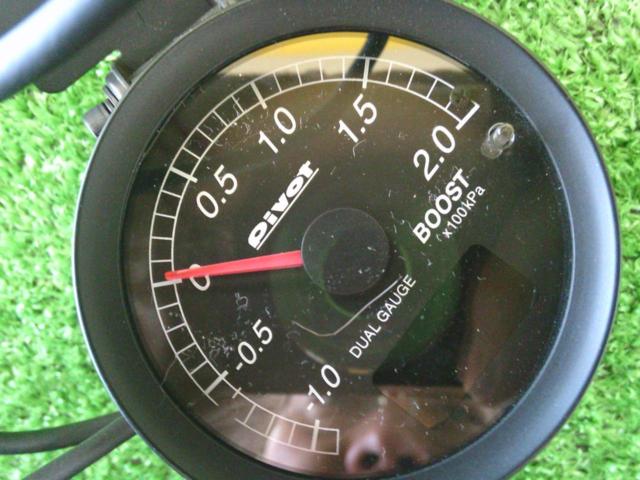 Pivot DUAL GAUGE ブーストメーター