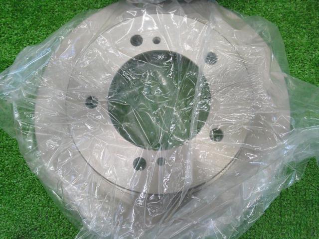 Unknown Manufacturer
Front brake rotor