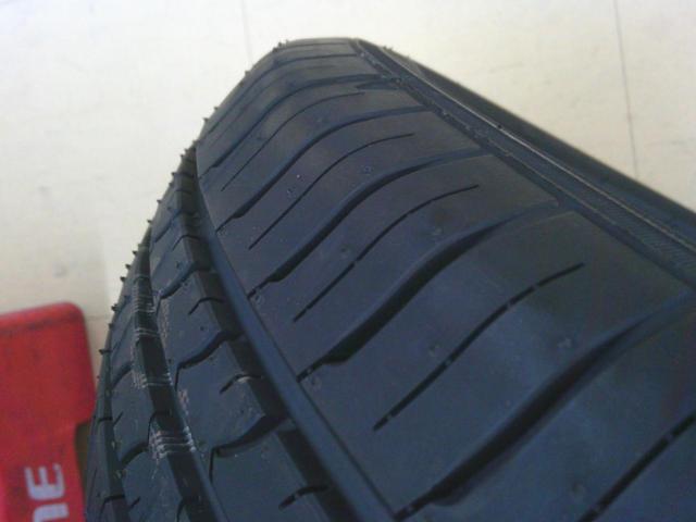 GOODYEAR
Efficient
Grip
ECO
EG01