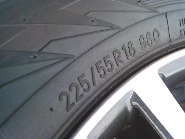 TOYO winter TRAPATH TX+日産 エルグランド E52後期純正ホイール