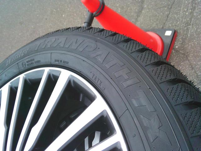 TOYO winter TRAPATH TX+日産 エルグランド E52後期純正ホイール