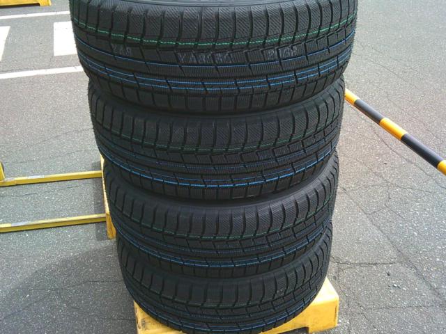TOYO winter TRAPATH TX+日産 エルグランド E52後期純正ホイール