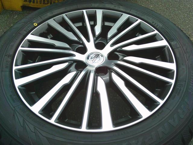 TOYO winter TRAPATH TX+日産 エルグランド E52後期純正ホイール