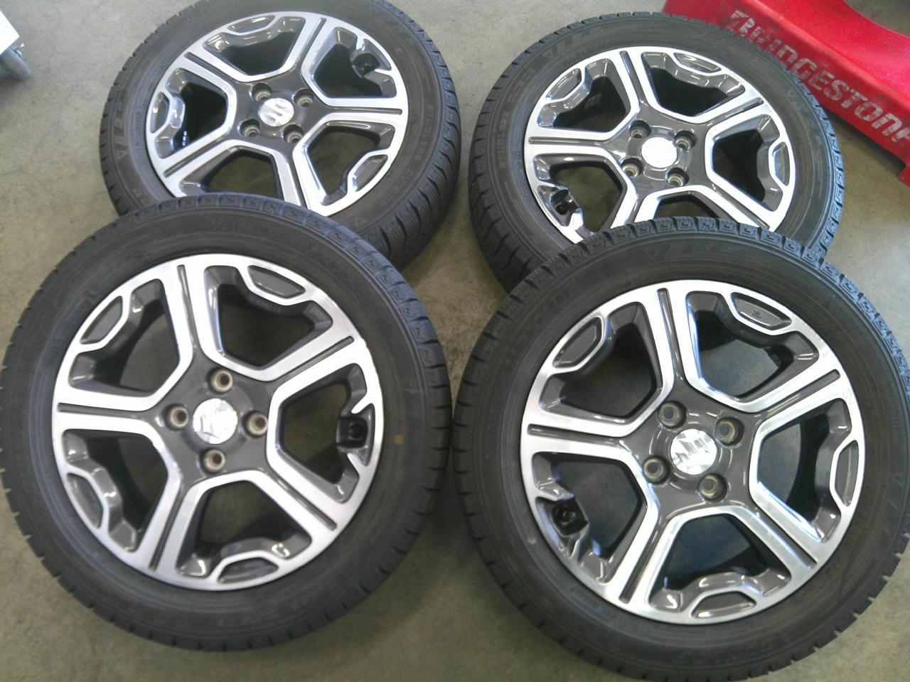 DUNLOP
WINTERMAXX
WM03
+
SUZUKI
Hustler original wheel