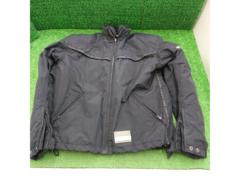 ARELN
NESS
BERICK
Jacket