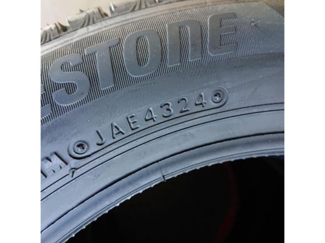 BRIDGESTONE
BLIZZAK
VRX3